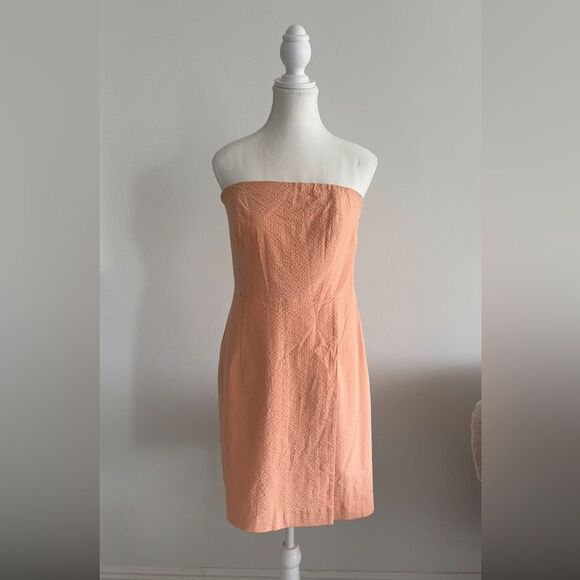 Vineyard Vines Dresses & Skirts - Vineyard vines peach strapless mini dress.size10